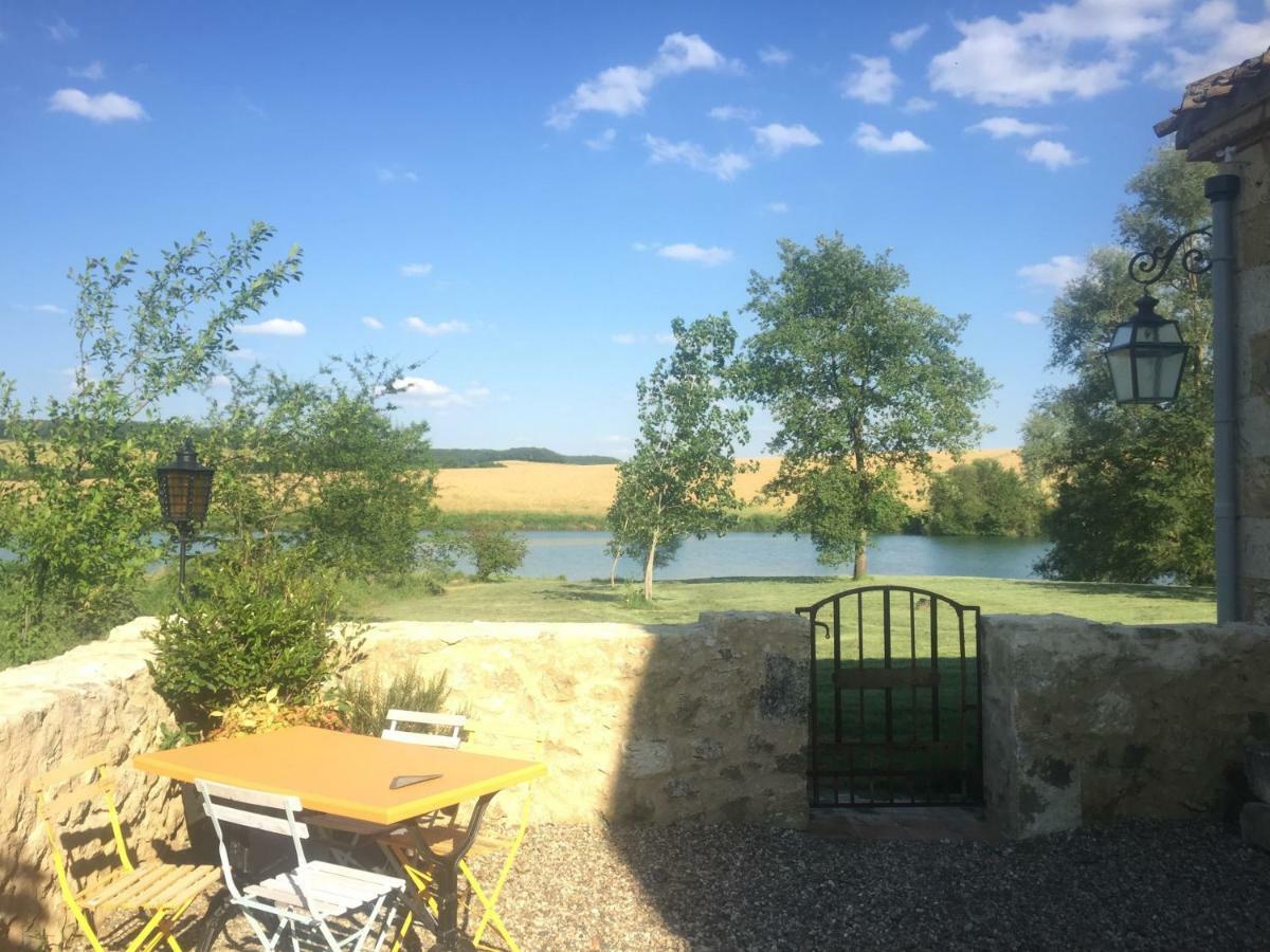 Gite Le Cezan Jegun Exterior foto